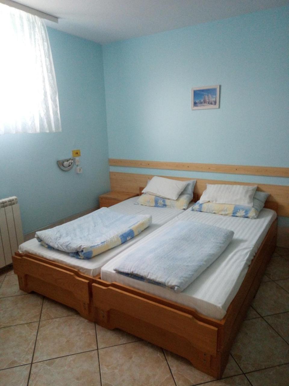 Hostel Bata Kanjiža Habitación foto